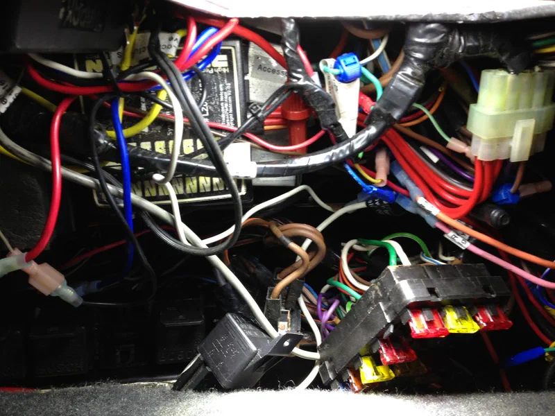 Fuse and Relay Compartment